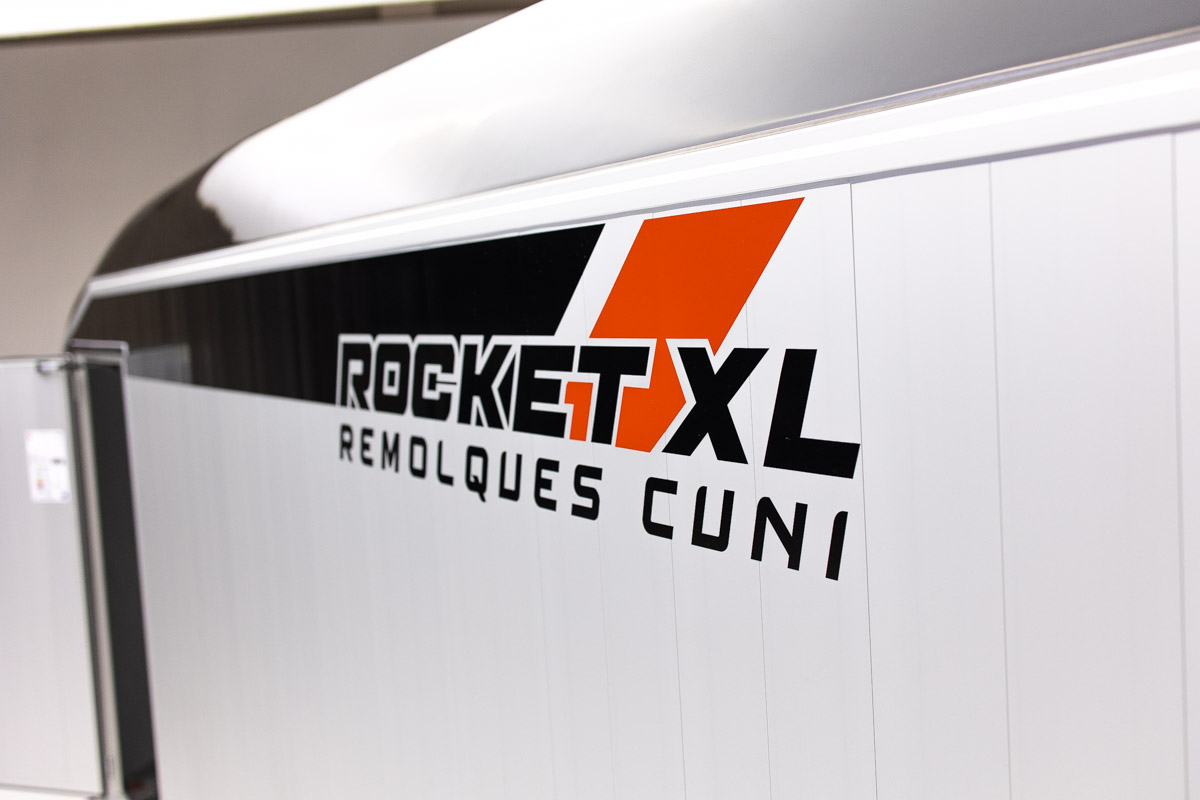 Remolque-cerrado-fibra-onne-rocket-xl-7.jpg