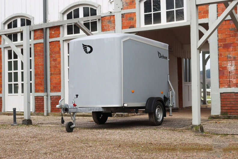 remolque-cerrado-debon-onne-s-sin-freno-3.jpg