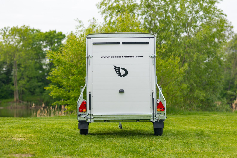 remolque-cerrado-debon-onne-s-sin-freno-4.jpg