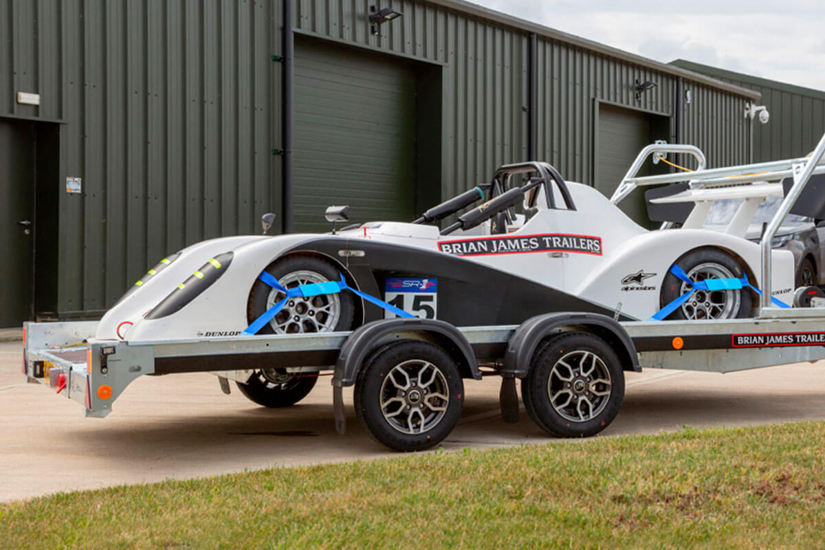 Remolque-Brian-James-Car-Hauler-06.jpg