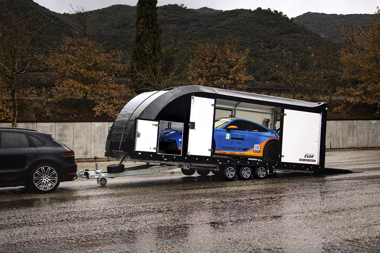 Remolque-Brian-James-Race-Transporter-6-4.webp