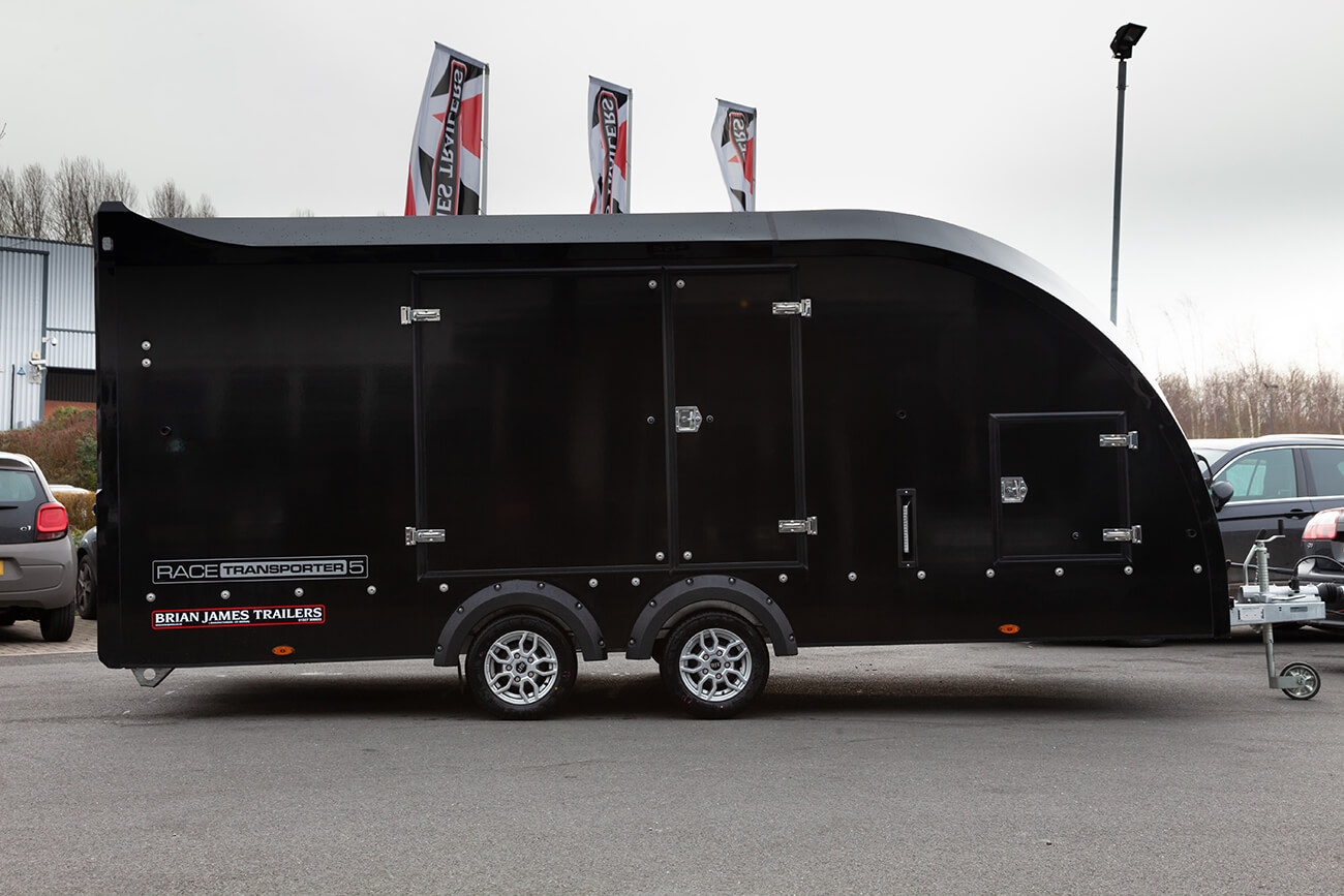 Remolque-Brian-James-Transporter-5-2.jpg