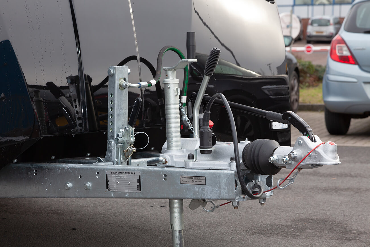 Remolque-Brian-James-Transporter-5-4.jpg