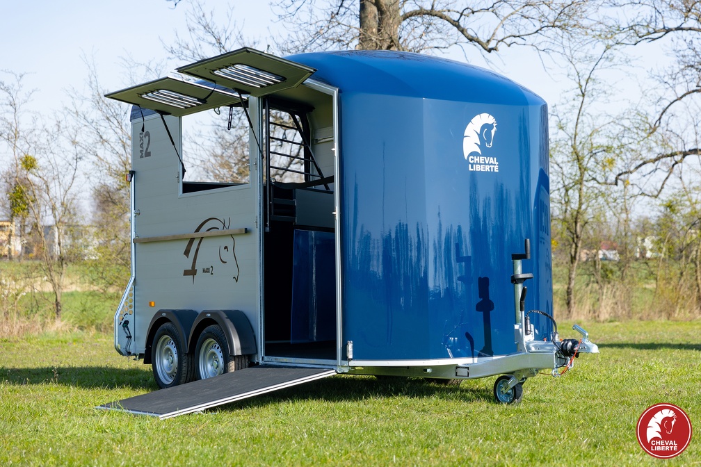 Remolque-caballos-chebal-liberte-azul-3.jpg