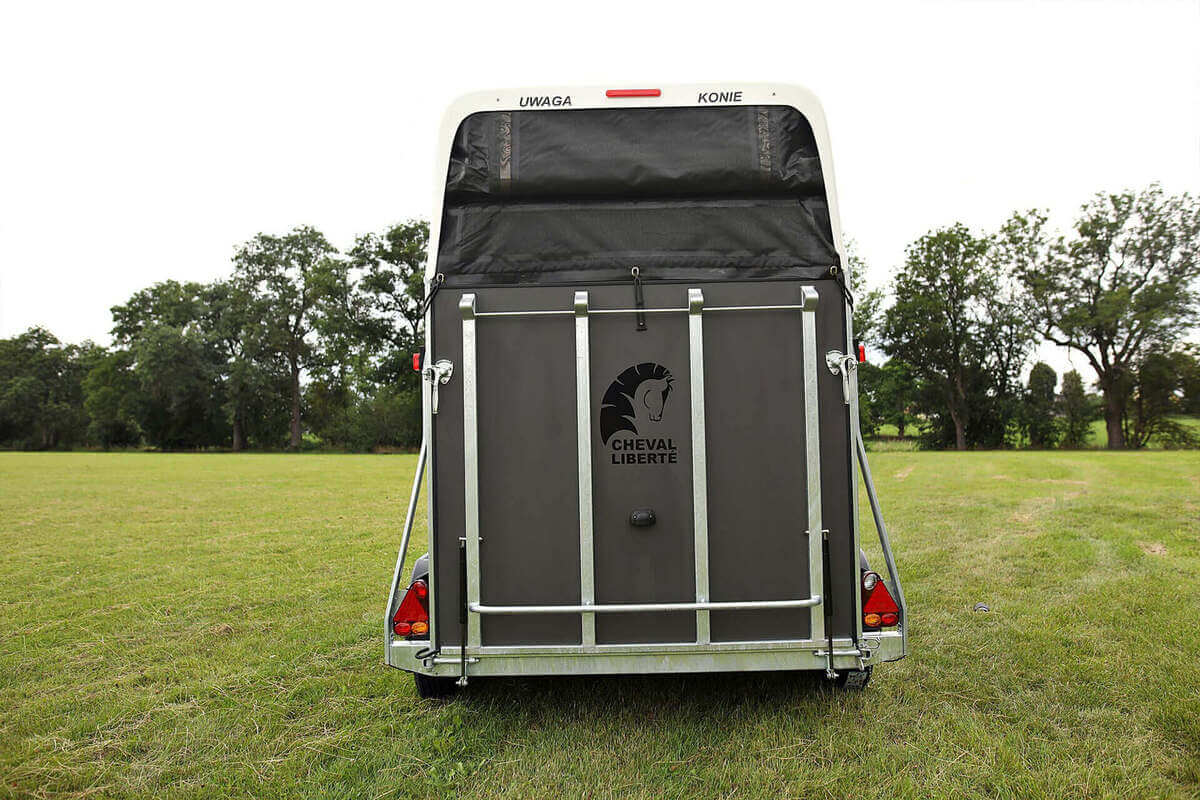 Remolque-para-2-caballos-Gold-First-15.jpeg