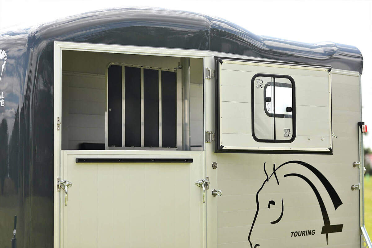 Remolque-para-2-caballos-Touring-Country-12.jpeg