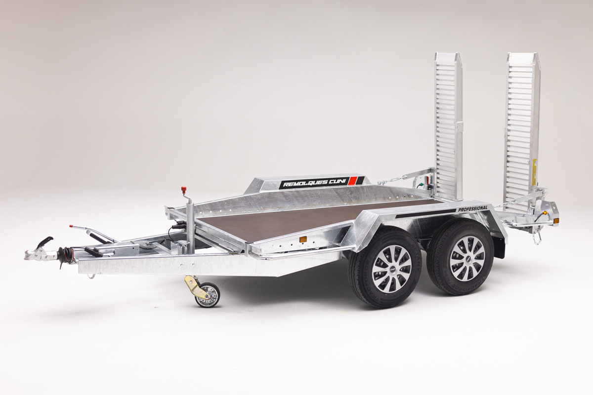 Remolque-porta-maquinaria-3500-cuni-1.jpg
