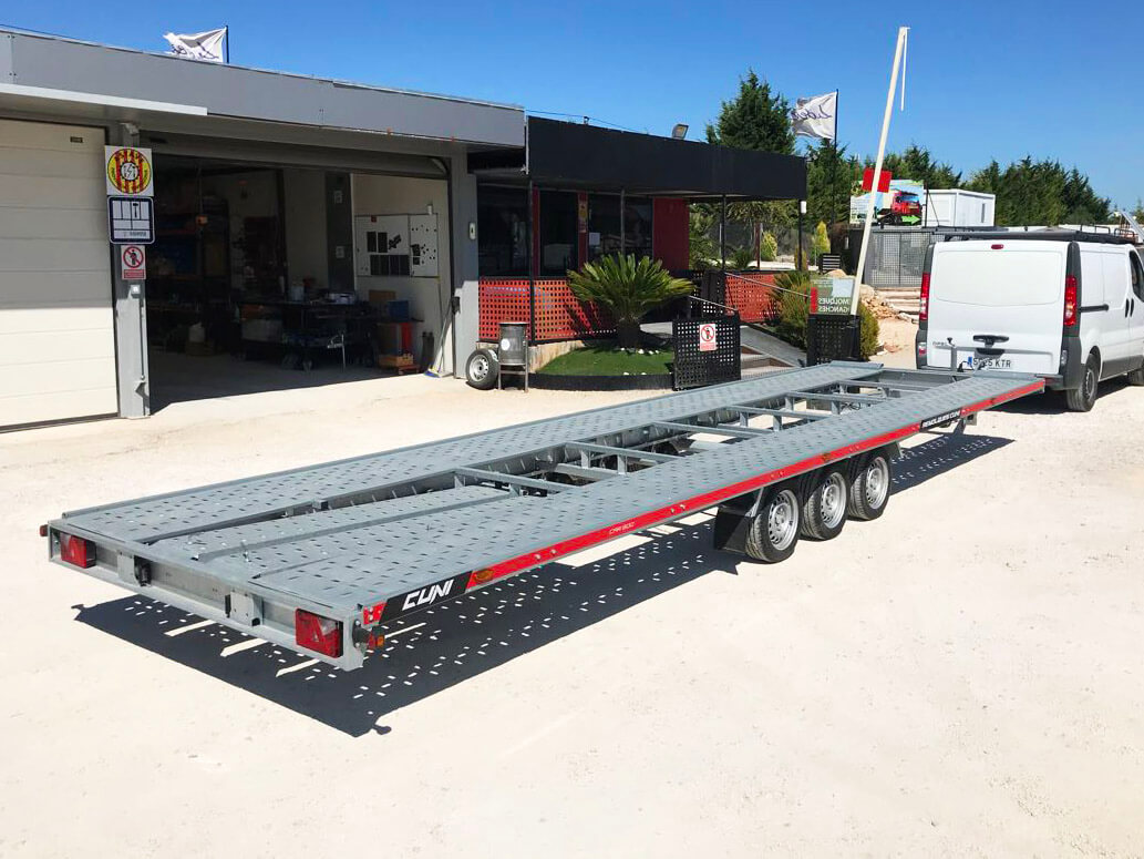 Remolque portacoches SILVERSTONE 8 metros