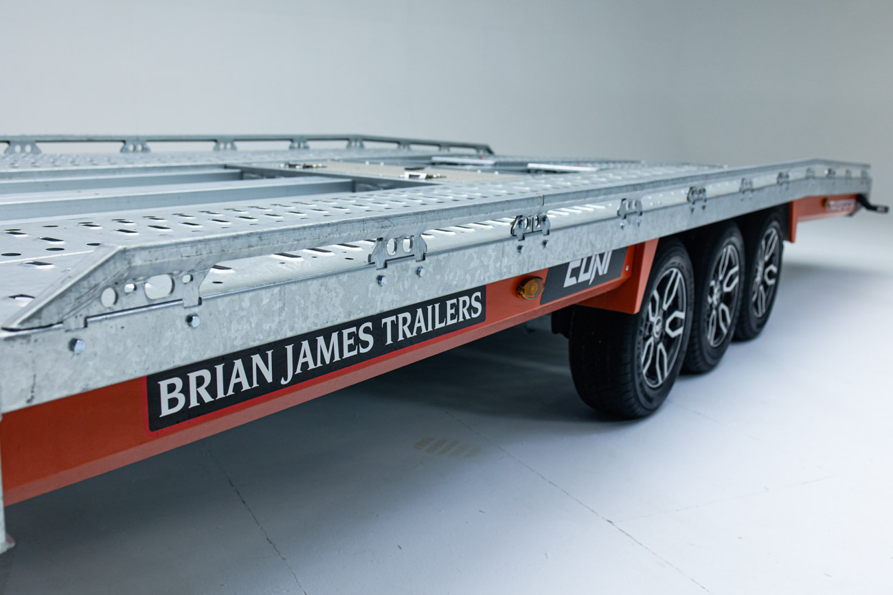 Remolque-portacoches-transporter-t-brian-james-3-ejes-deportivos-13.jpg