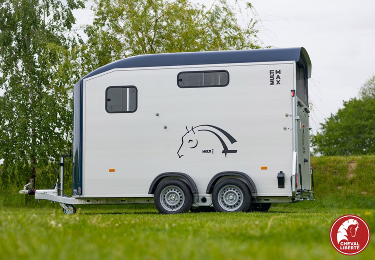 remolque-caballos-multimax-cheval-liberte-cuni-20.jpg
