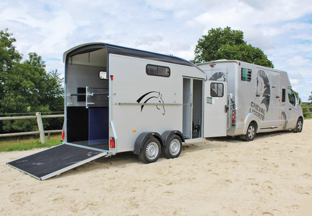 Remolque para 2 caballos Multimax