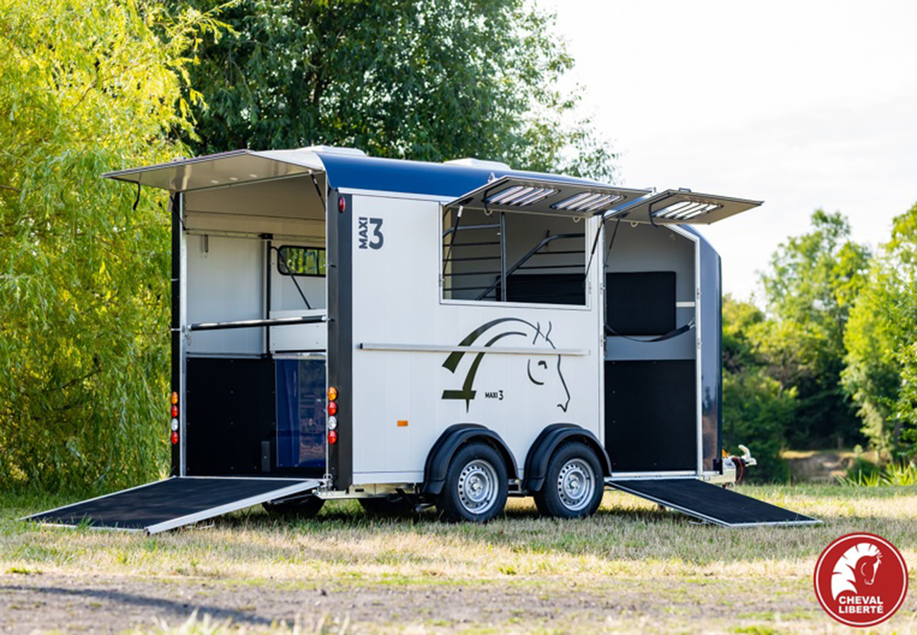 remolque-para-3-caballos-cheval-liberte-minimax-10.jpg