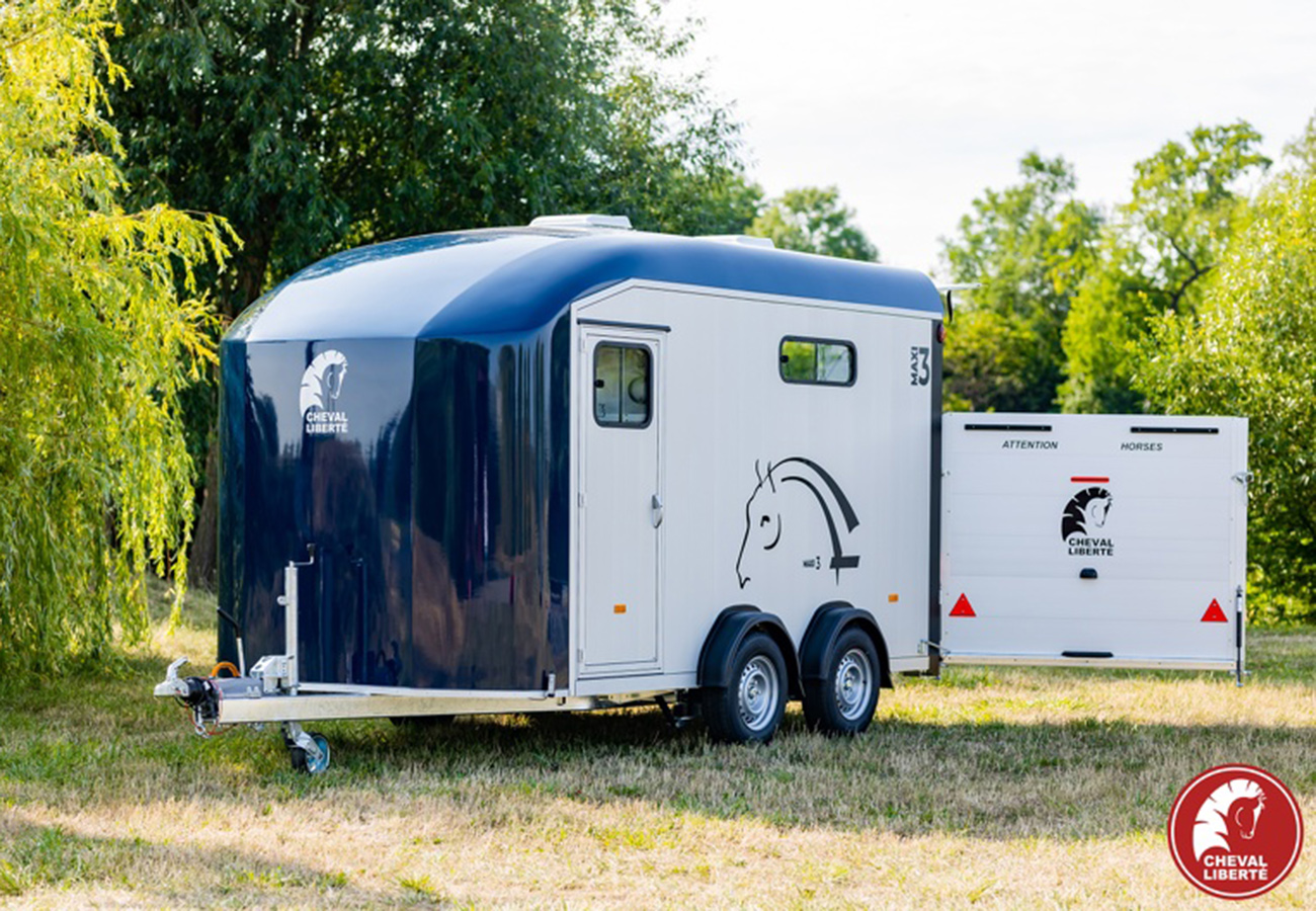 remolque-para-3-caballos-cheval-liberte-minimax-12.jpg