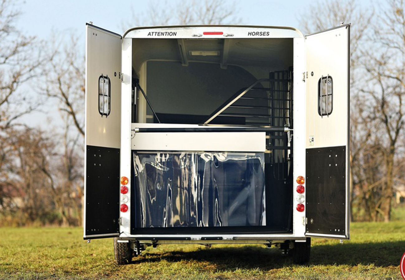 remolque-para-3-caballos-cheval-liberte-minimax-2.jpg