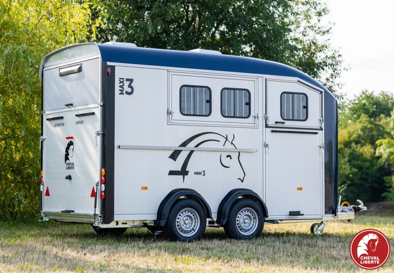 remolque-para-3-caballos-cheval-liberte-minimax-8.jpg