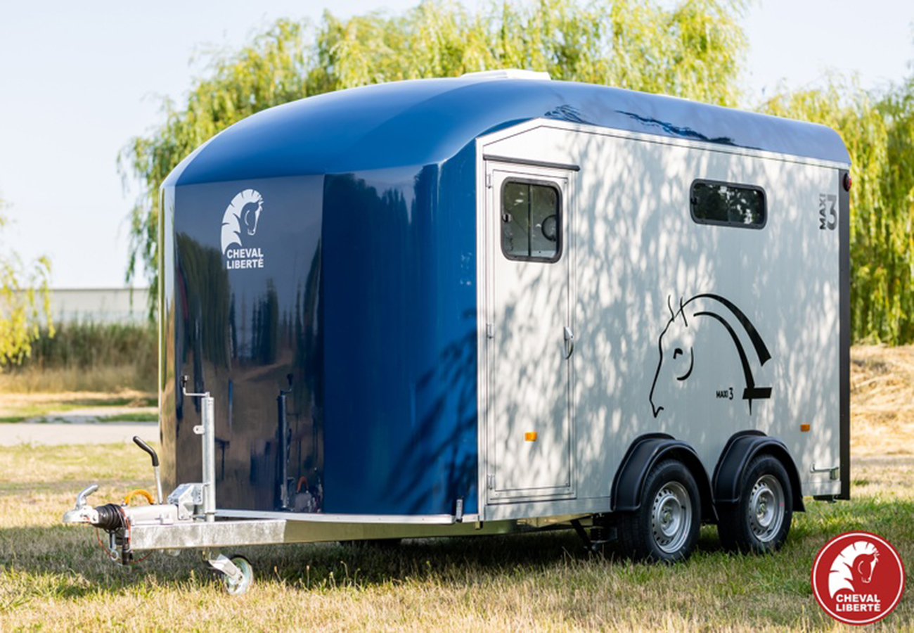 remolque-para-3-caballos-cheval-liberte-minimax-9.jpg