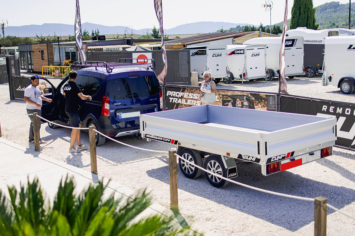 remolque-plataforma-de-carga-cuni-aluminio-4.jpg