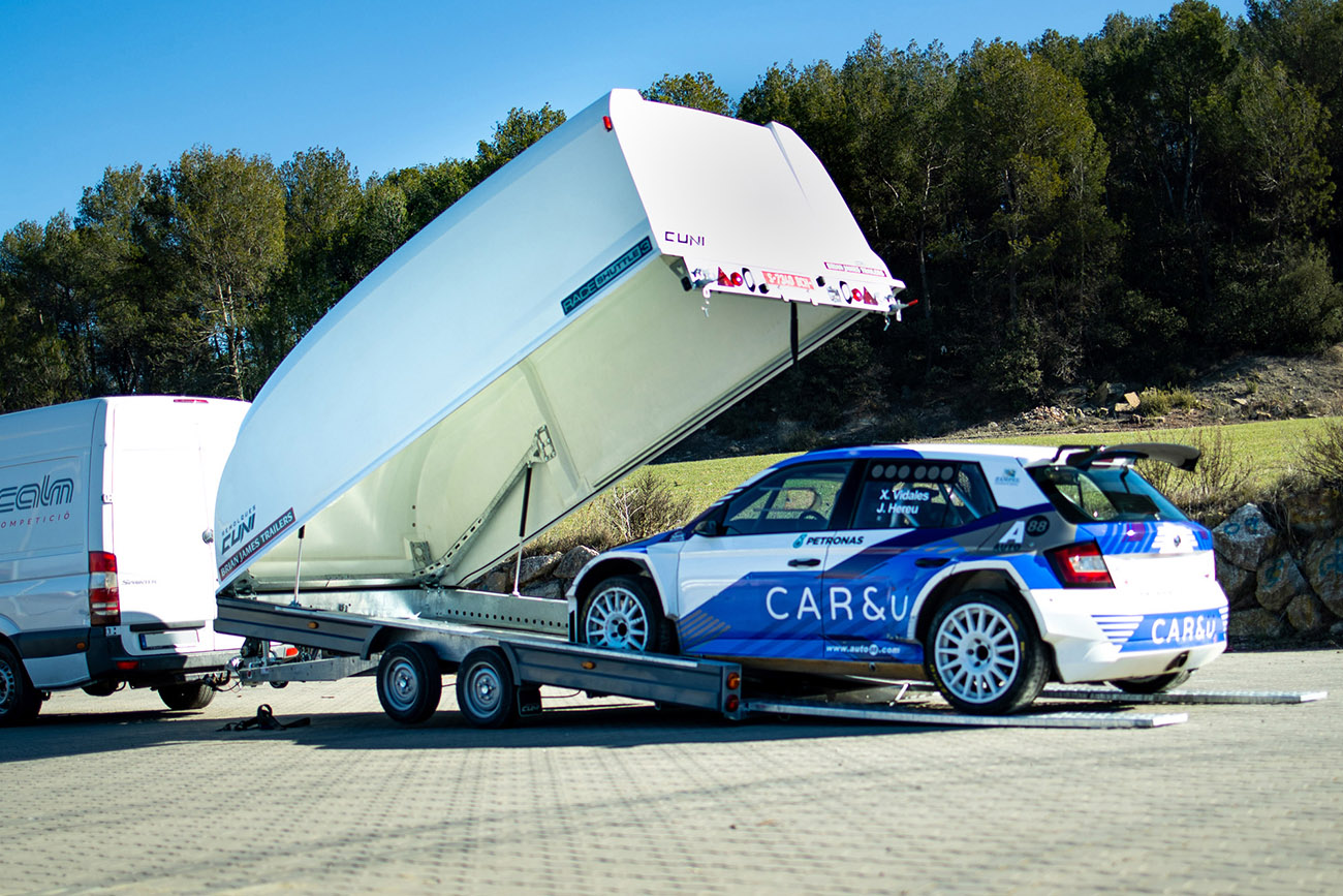remolque-portacoches-cerrado-raceshuttle-3-cuni-26.jpg