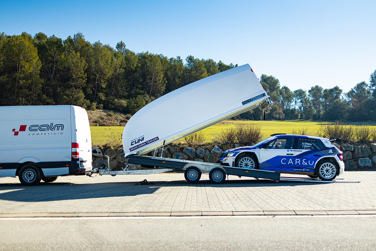 remolque-portacoches-cerrado-raceshuttle-3-cuni-27.jpg