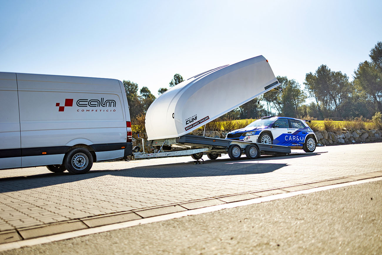 remolque-portacoches-cerrado-raceshuttle-3-cuni-32.jpg