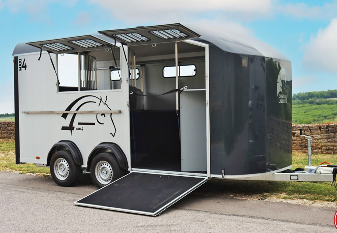Remolque para 4 caballos Optimax